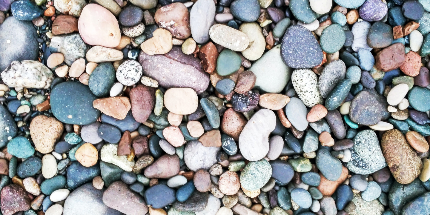 Small rocks and pebbles