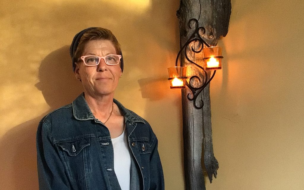 Sue, Alumni