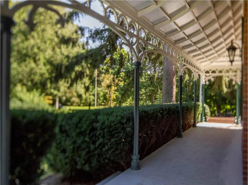 3-Sullivan-Exterior